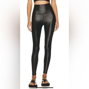 Beyond yoga softshine leggings ✨🖤